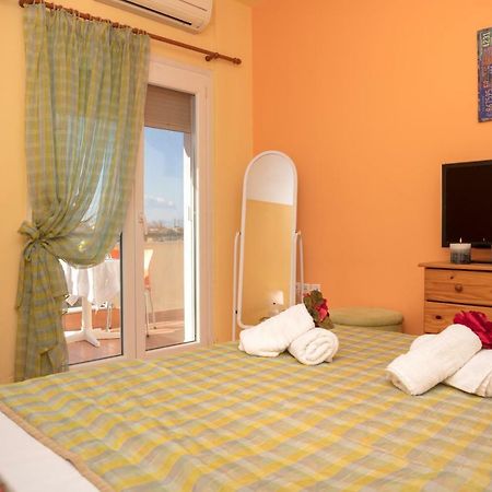 Maisonette Stefanie Limenas  Luaran gambar